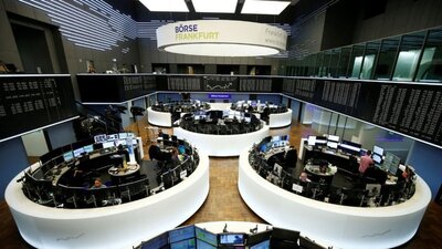 Avrupa borsaları İspanya hariç düşüşle açıldı 