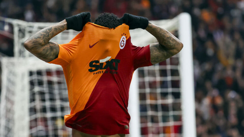 G.Saray transferi duyurdu!