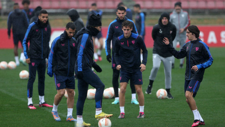 Sevilla'nın F.Bahçe kadrosu açıklandı