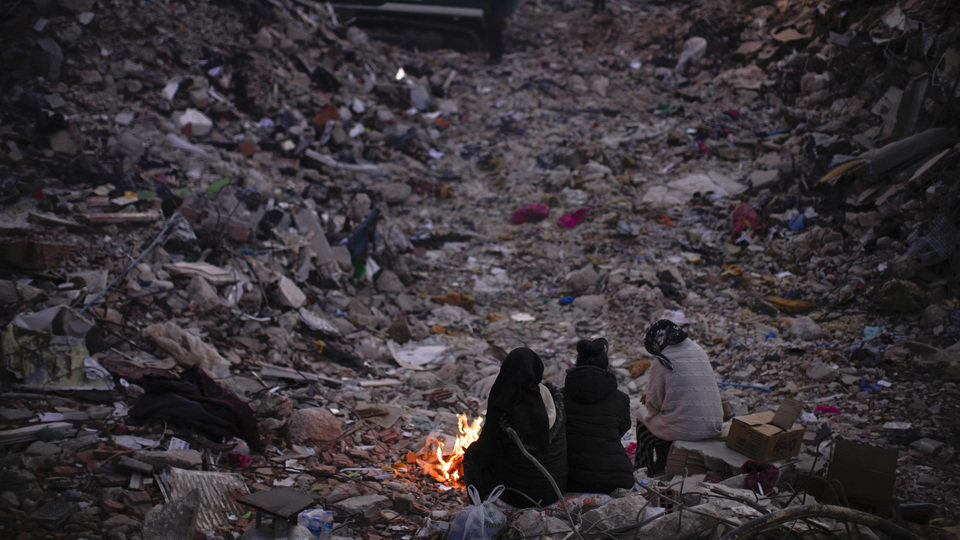 Doğal afetlerde kadınlar için risk 14 kat fazla!