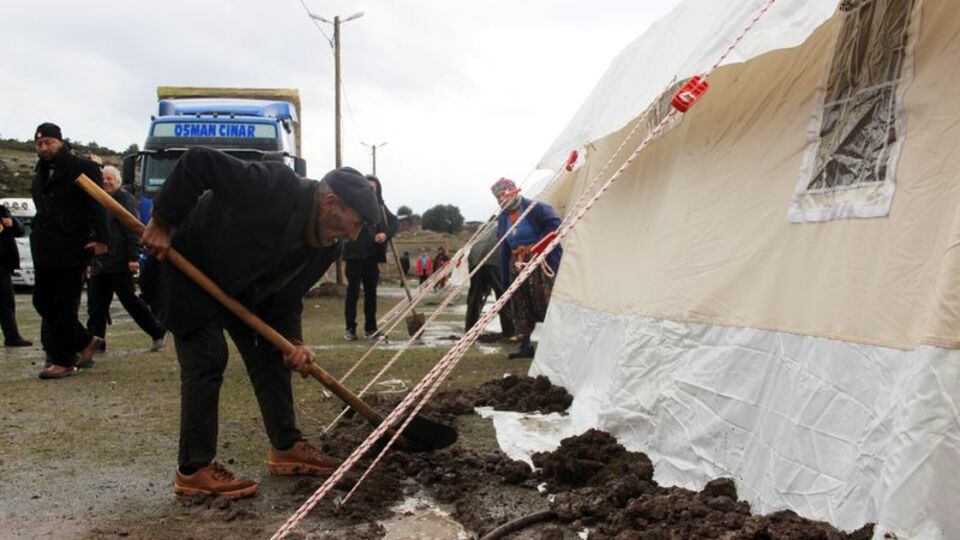 Lodos, sağanak ve karla karışık yağmur uyarısı