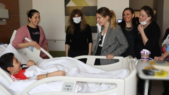 Depremzede çocuklara ziyaret