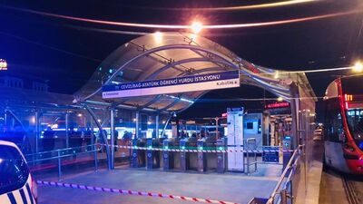 Cevizlibağ'da tramvay raydan çıktı