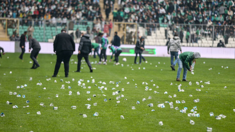 Bursaspor'a 9 maç ceza!