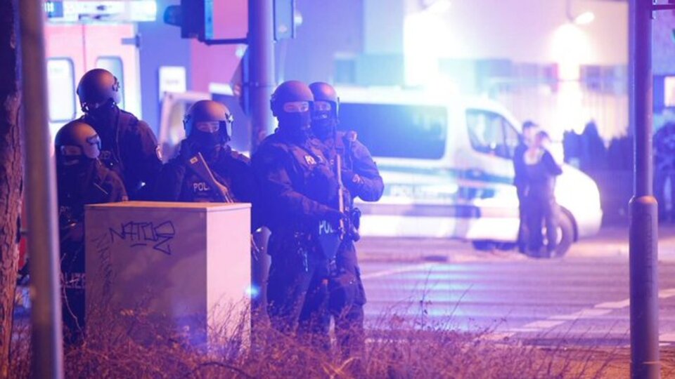 Hamburg'da silahlı saldırı: Birçok kişi hayatını kaybetti