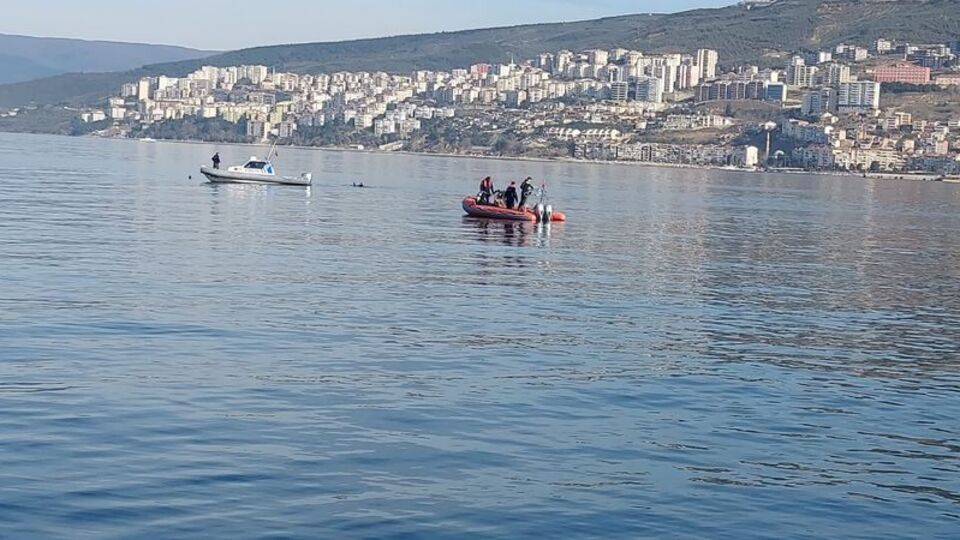 Balıkçı teknesi alabora oldu! 1 kişi aranıyor