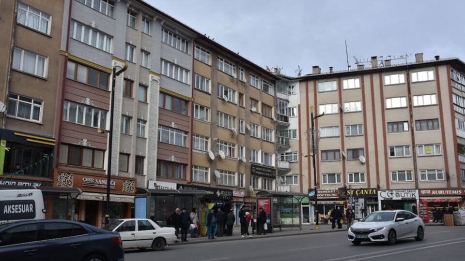 Depremin ardından o kentte kiralık ev kalmadı!