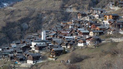 Bu köye taşınana 75 bin dolar!