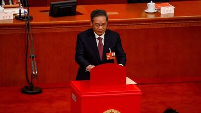Çin'de yeni Başbakan Li Çiang oldu