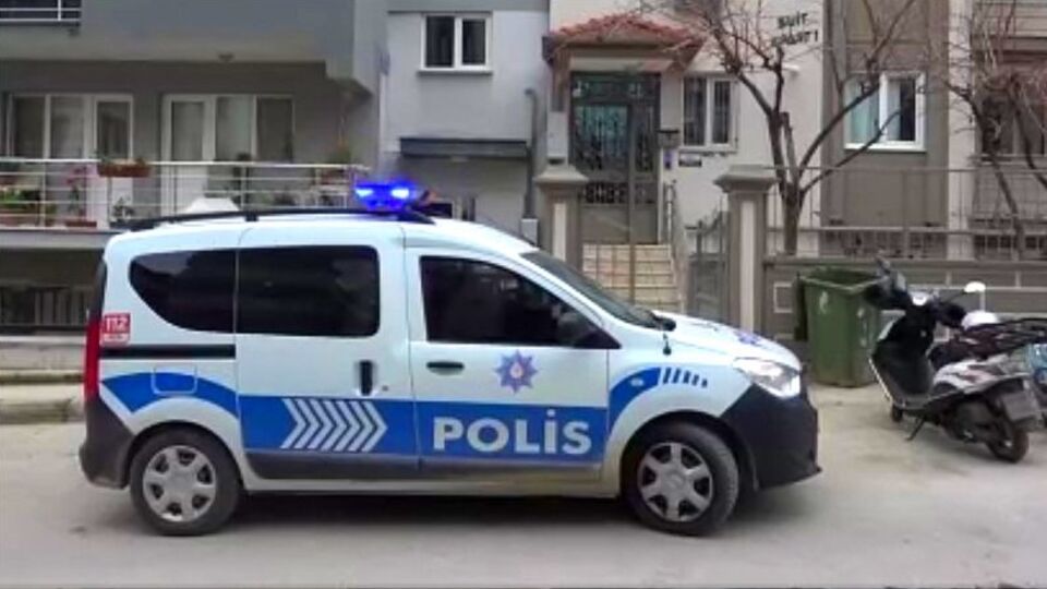 Tartıştığı kardeşini bıçakladı