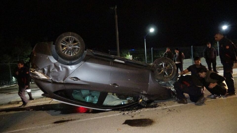 Hayata emniyet kemeri ile bağlandı