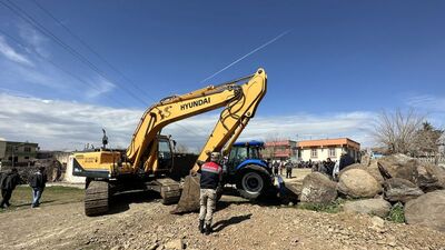 Kayanın altında kalan çocuk hayatını kaybetti