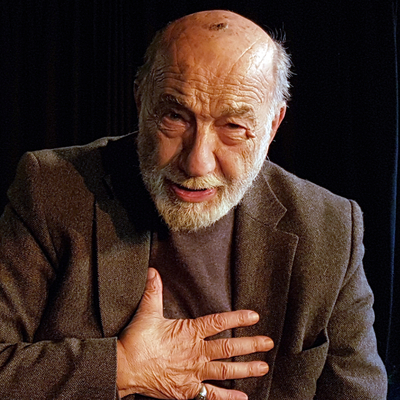 Usta oyuncu hastaneye kaldırıldı