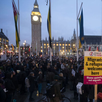 İngiltere'de göçmen yasası protestosu