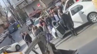 Maganda yine yollarda! Önce sopa ile sardırdı sonra aracıyla çarptı