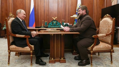 'Zehirlendi' denilen Kadirov, Putin ile bir arada
