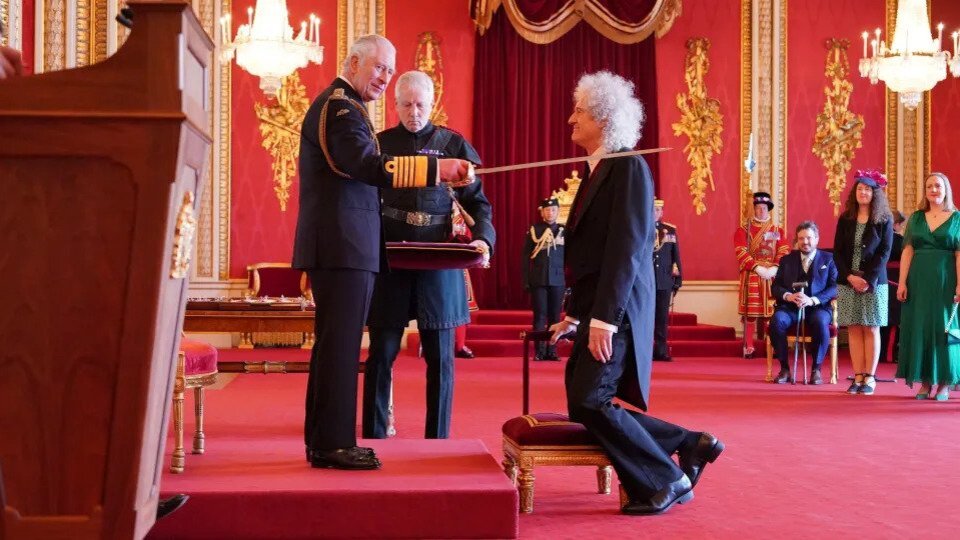 Queen'in gitaristi Brian May, "Sir" unvanı aldı