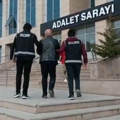 Yıkılan sitenin müteahhidi İran'a kaçarken yakalandı!