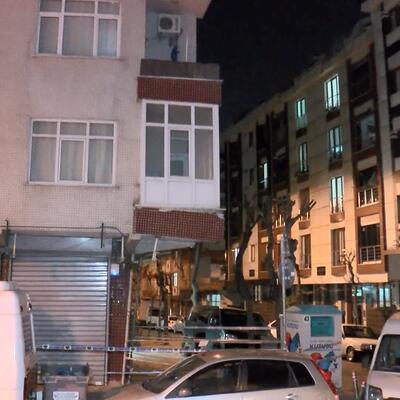 Balkonda çökme riski oluşunca kaldırım kapatıldı