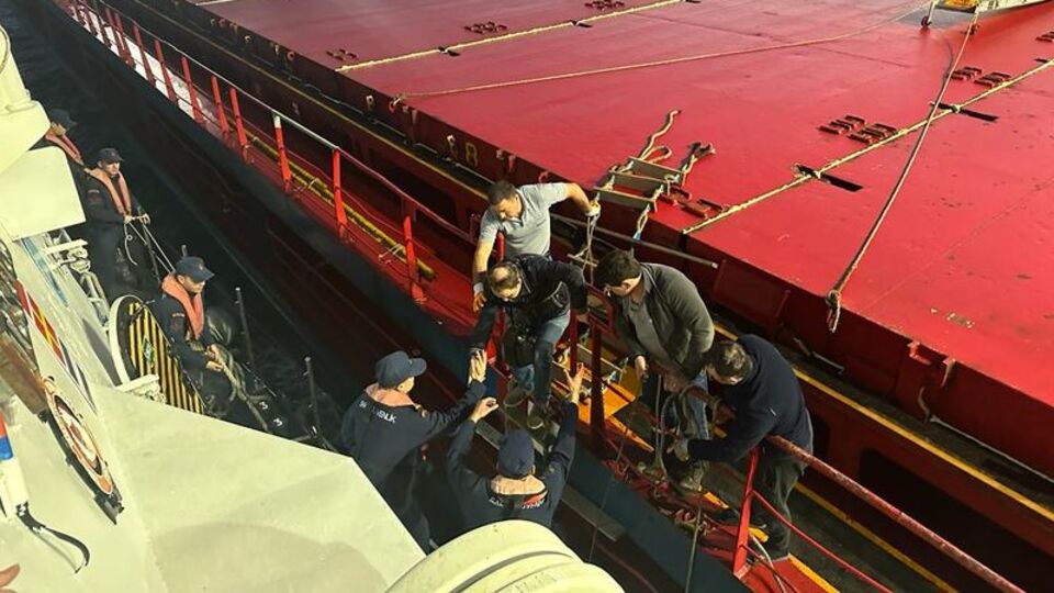 Gemide hastalanan personel tahliye edildi