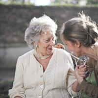 Saçlar yaşlanınca neden beyazlar?