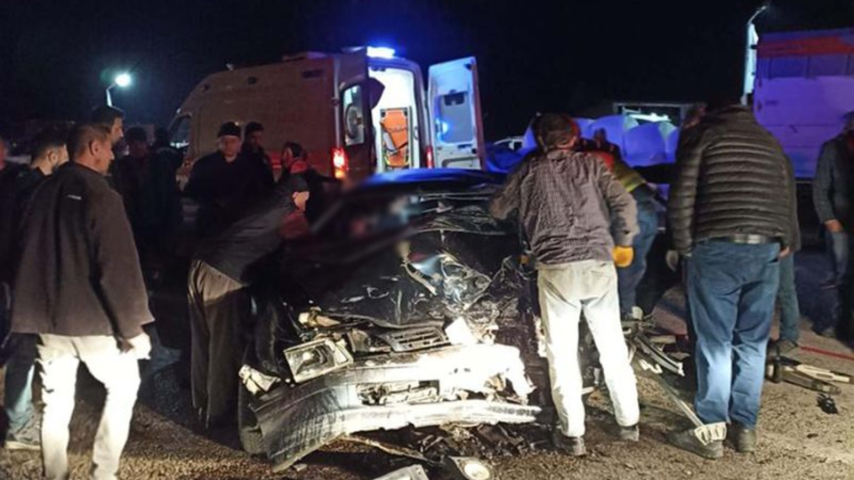 Samsun'da iki otomobil çarpıştı: Yaralılar var