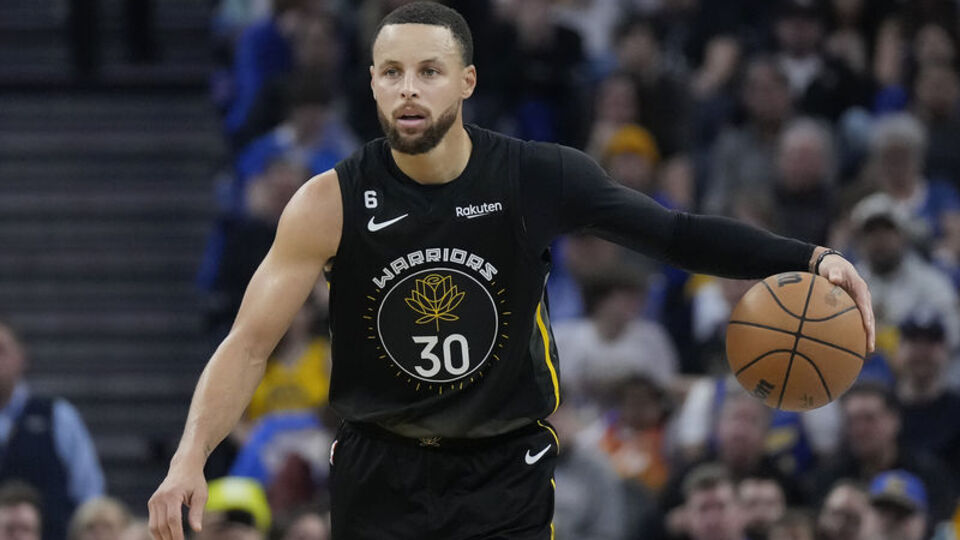 Curry'nin 50 sayısı Warriors'a yetmedi