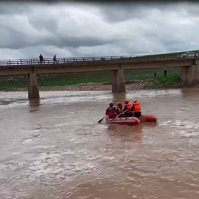 11 yaşındaki çocuk debisi yükselen derede kayboldu!