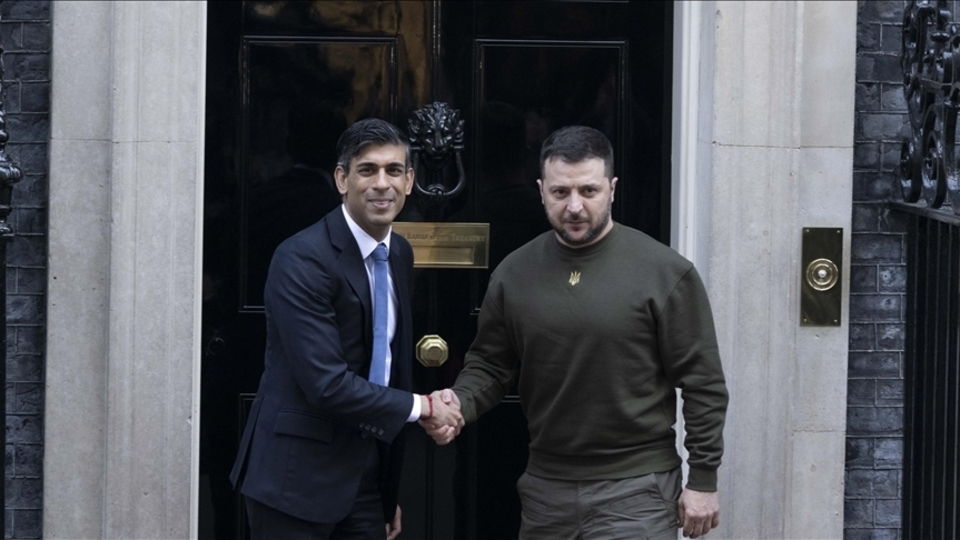 Ukrayna ve İngiltere liderleri görüştü