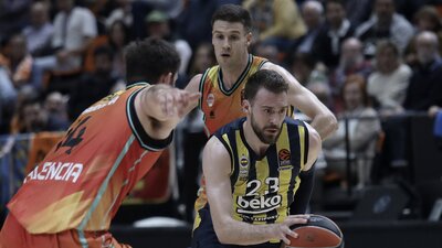 Fenerbahçe Beko deplasmanda kayıp