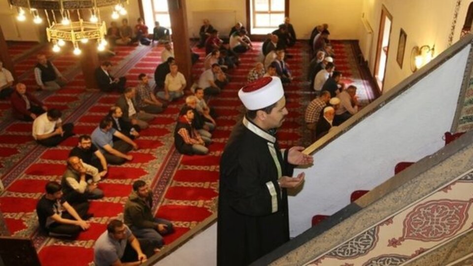 Cuma hutbesi tam metin!