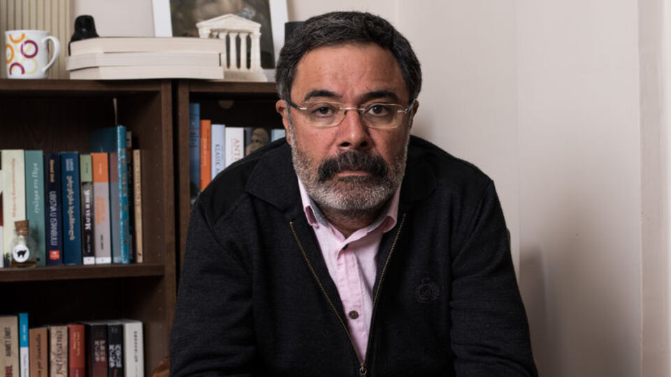 Ahmet Ümit'in kitabına sansür