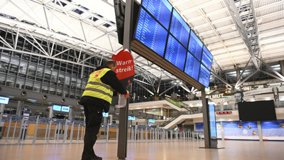 Almanya'da yüzlerce uçuşa grev engeli