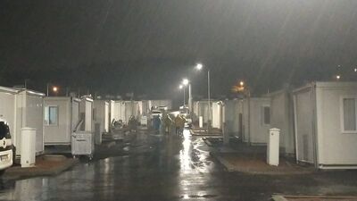 Sağanak depremzedeye zor anlar yaşattı