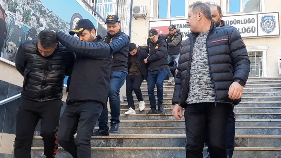 Çeteye baskın! Önce 'Hesapçı' sonra üst kademe çökertildi!