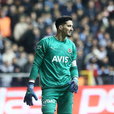 Altay Bayındır'ın sözleşmesi uzatıldı!