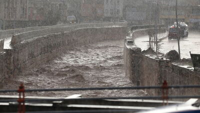 Şanlıurfa'da sağanak etkili oldu