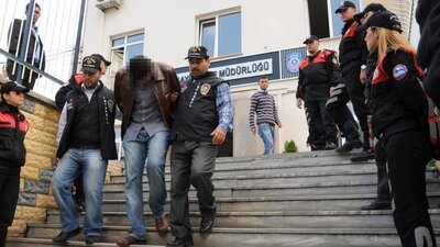 Film gibi soygundan sonra oynanan oyun cinayeti çözdü!