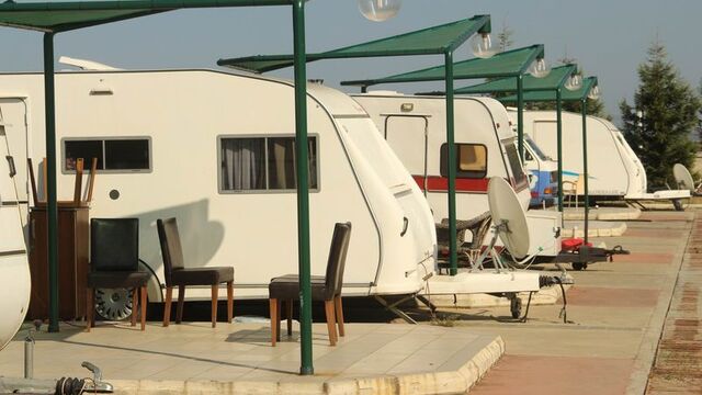 Deprem sonrası karavana hücum