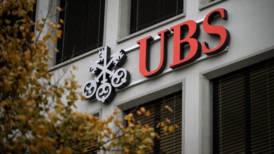UBS, Credit Suisse'i satın alıyor