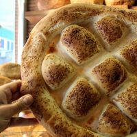 İstanbul Halk Ekmek'te Ramazan pidesi 5 lira