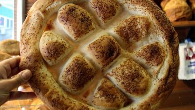 İstanbul Halk Ekmek'te Ramazan pidesi 5 lira