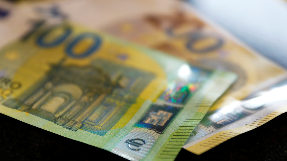 Bundesbank'dan resesyon beklentisi