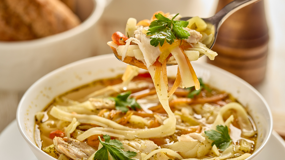 Yediği erişte hayatını kararttı!