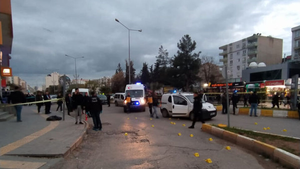 Mardin'de araca silahlı saldırı: 2 ölü, 1 yaralı