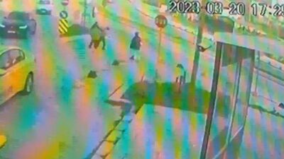 "Tüm gün çalışıp, parayı bize vereceksin!" Taksicinin intikamı!