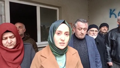 15 yıl önce parasını ödedikleri evlerini alamadılar!