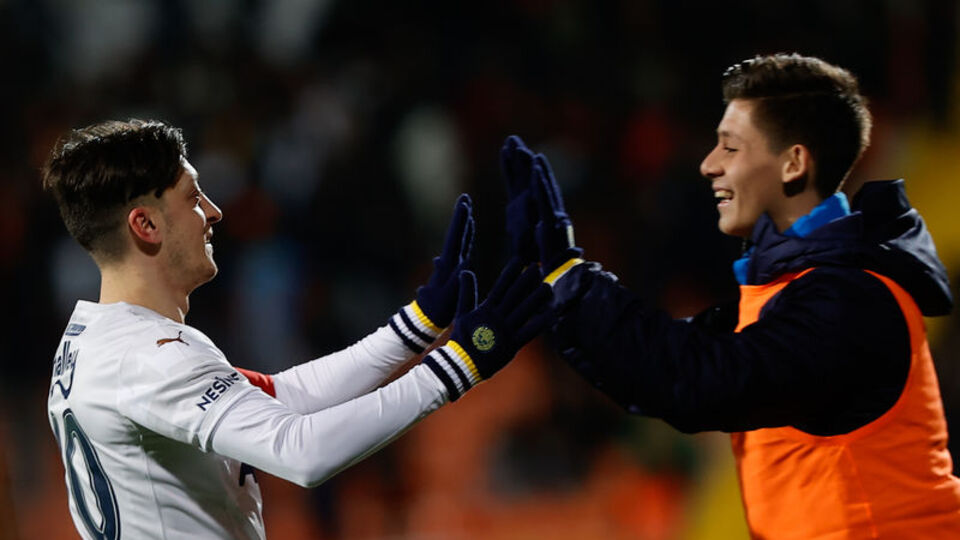 Arda Güler'den Mesut Özil'e duygusal veda