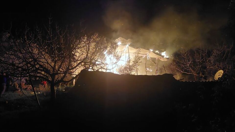 İzmir'de evde korkutan yangın