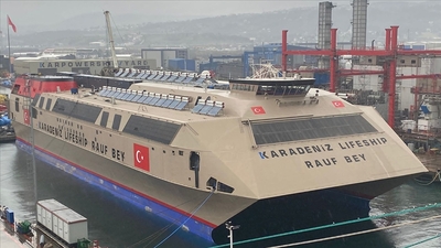 Depremzede öğrenciler LGS sınavı ve YKS'ye yüzen okulda hazırlanacak